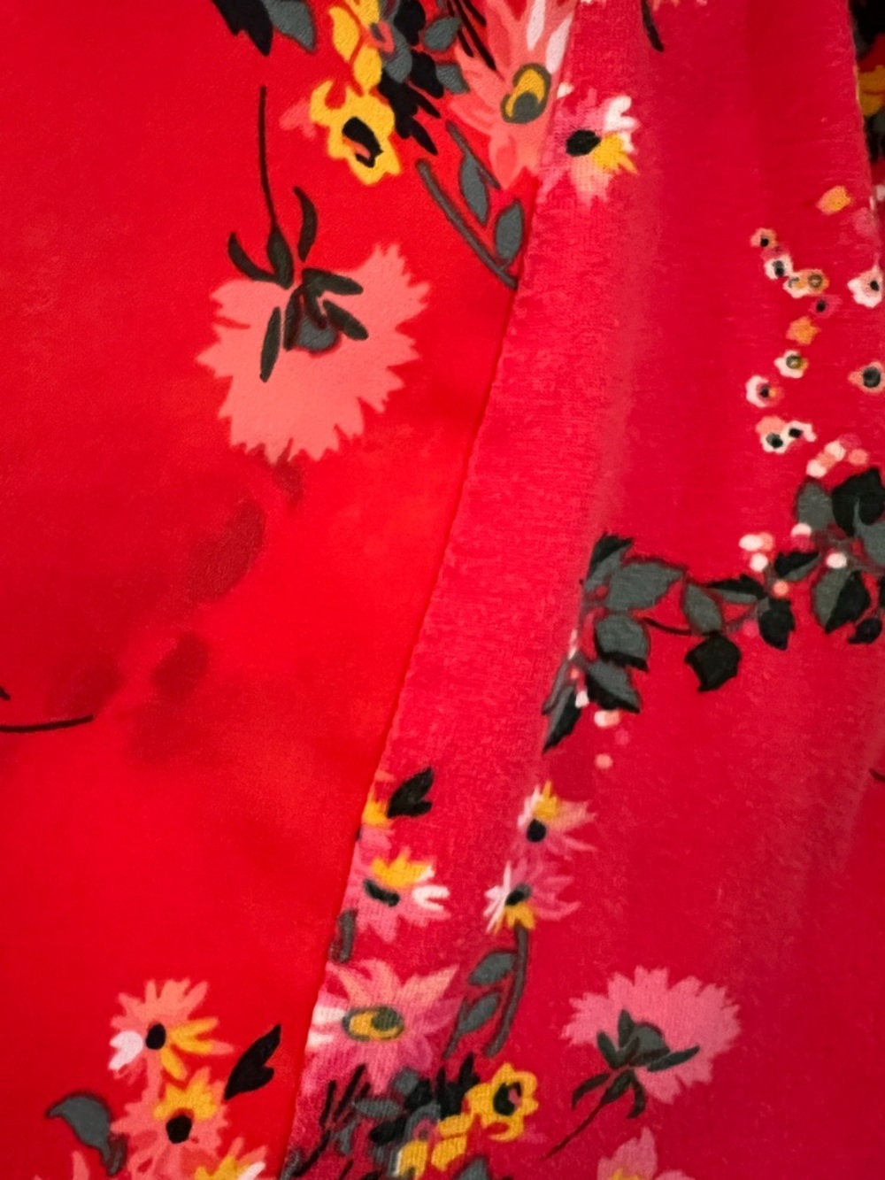 LOFT Women’s Red Floral Sleeveless Blouse - Like New - Picture 8 of 11
